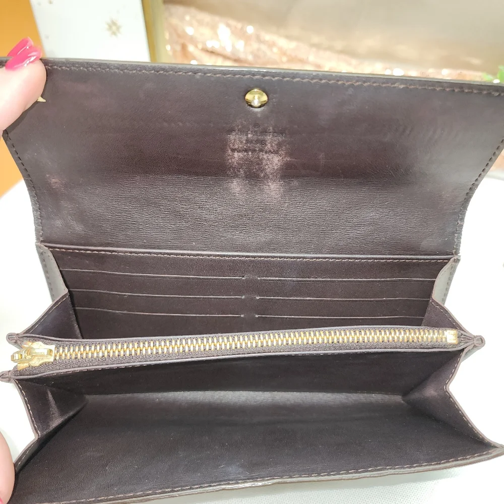 Authentic Louis Vuitton Amarante Monogram Vernis Sarah Wallet W/ Box AND COA